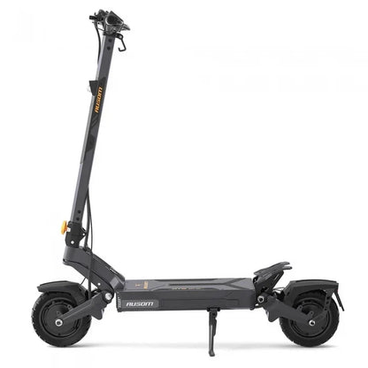 Składana hulajnoga elektryczna Ausom DT2 Pro, 2*1100W, 68km/h, bateria 52V 23,4Ah, wykorzystuje technologię podwozia lotniczego